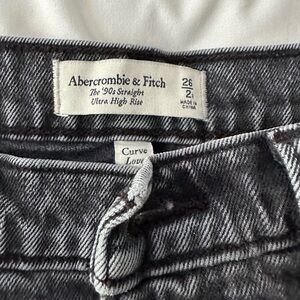 Abercrombie Jeans - 90s Straight Ultra Highrise, black wash, size 26